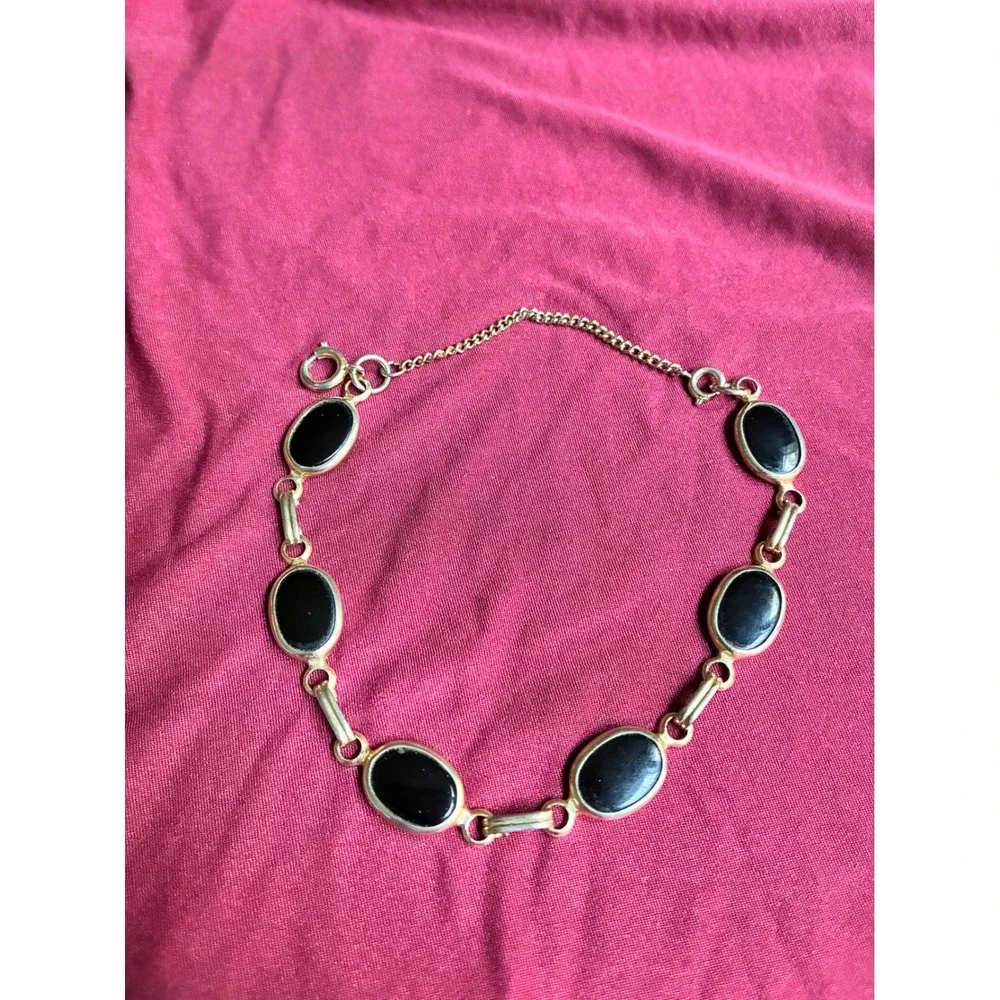Vintage Style Black Oval Cabochon Gold Tone Link Bracelet Adjustable